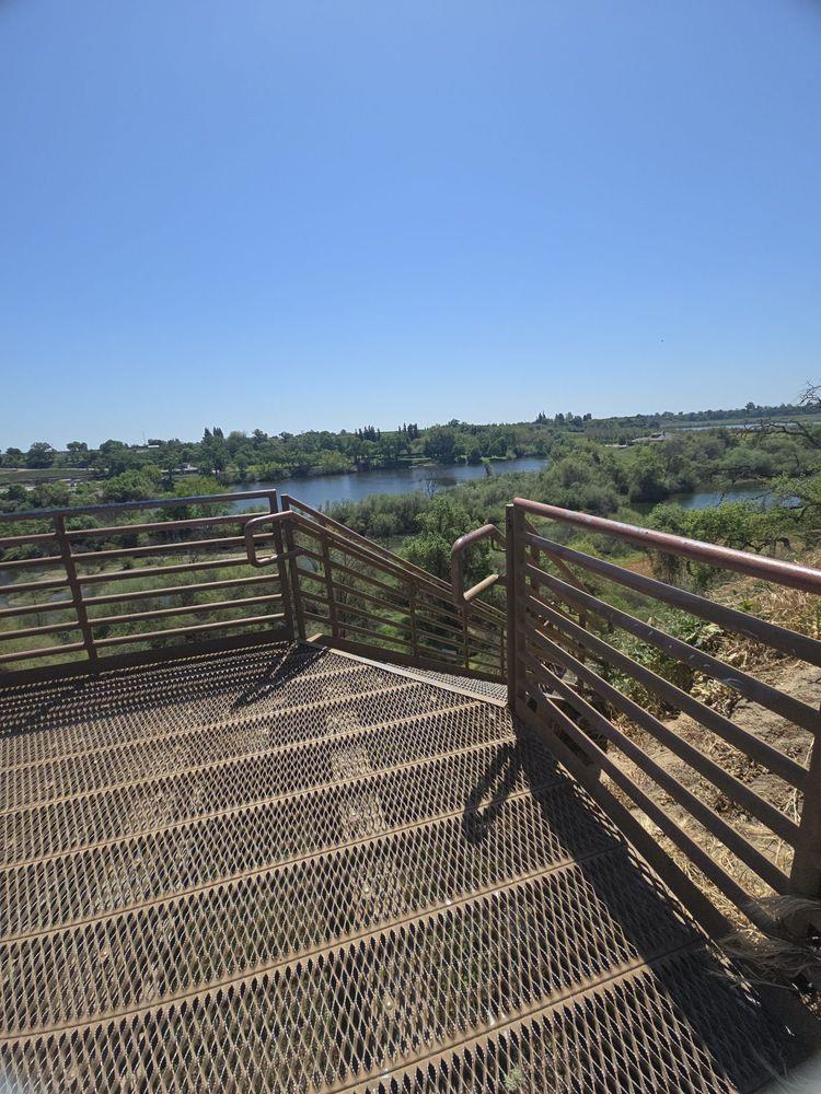 876 Lorenzo St, Hickman, CA 95323