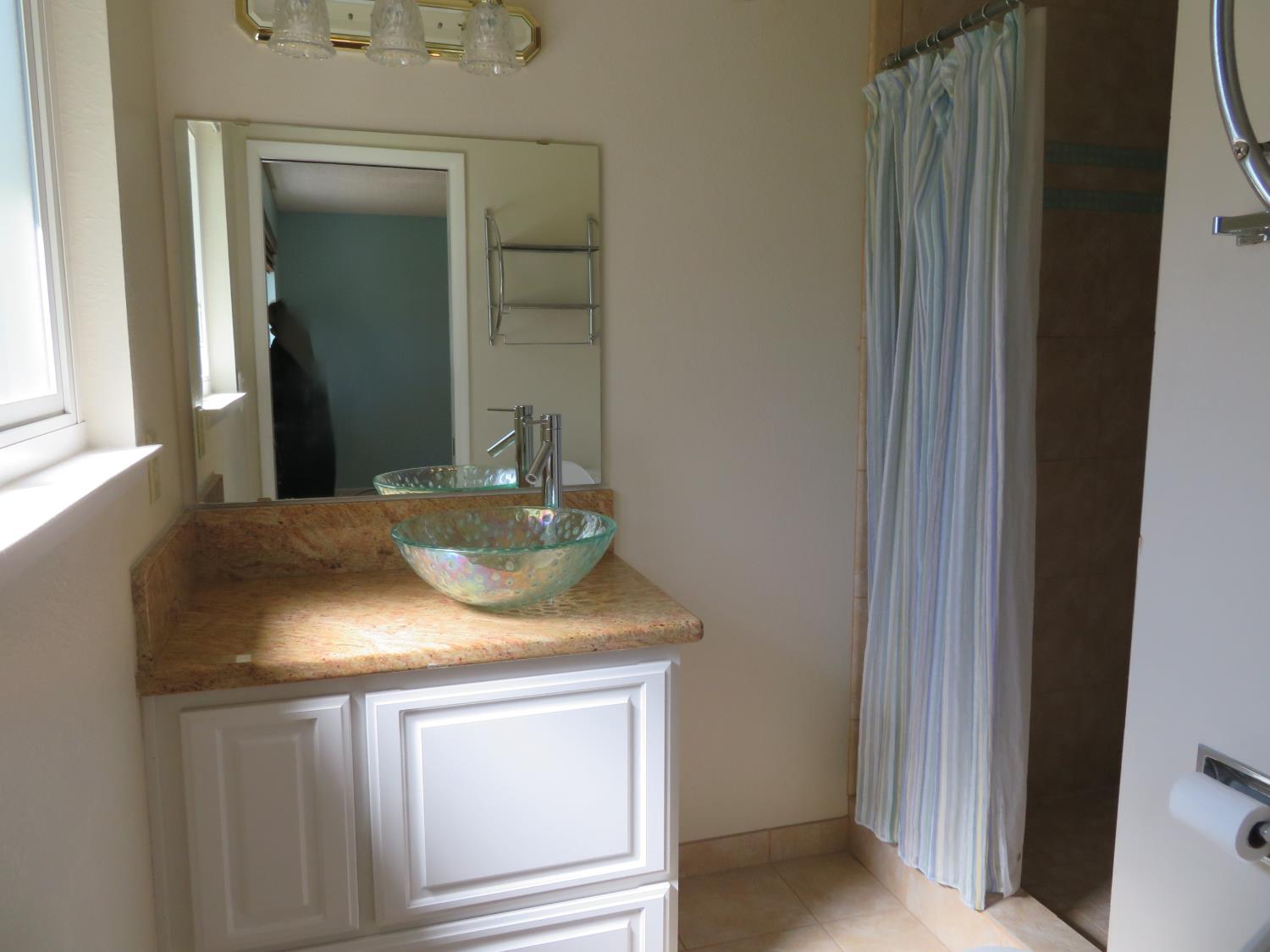 2016 Sweetwater Dr, Modesto, CA 95355