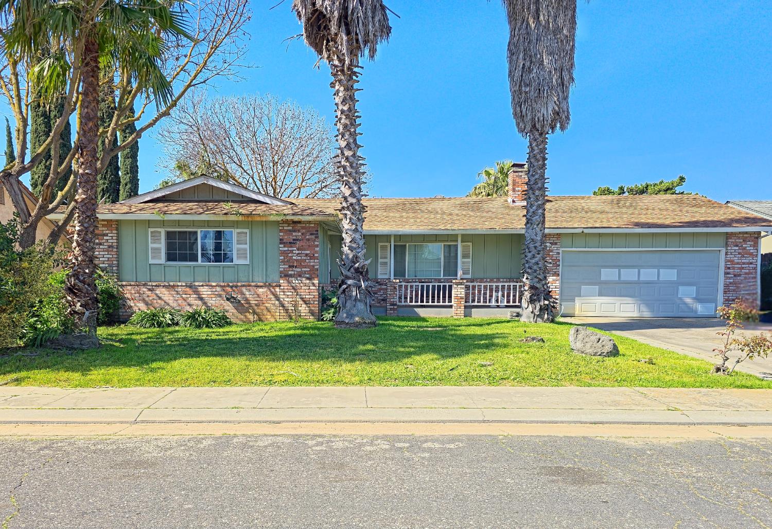 1647 Jerry Ave, Escalon, CA 95320