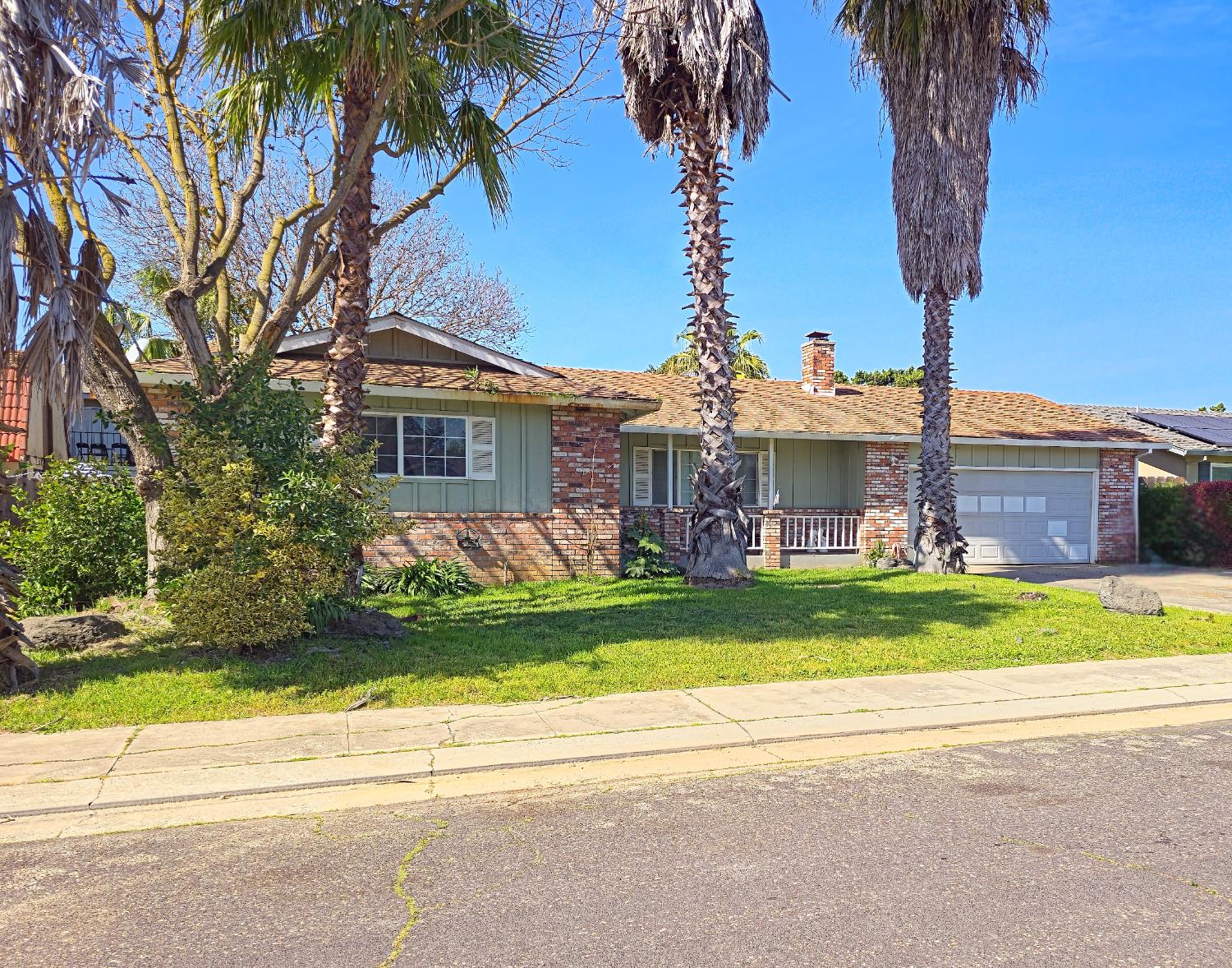 1647 Jerry Ave, Escalon, CA 95320