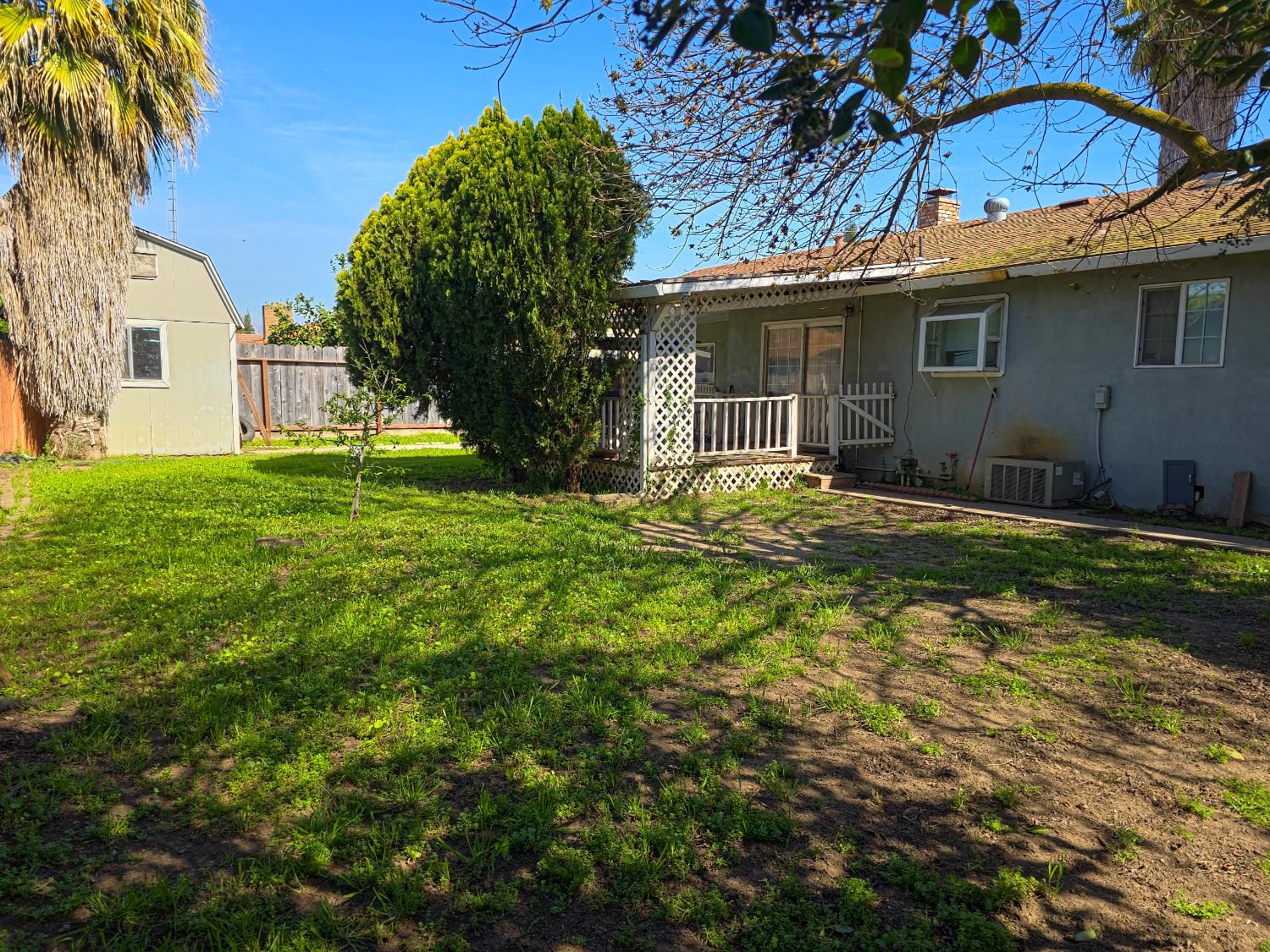 1647 Jerry Ave, Escalon, CA 95320