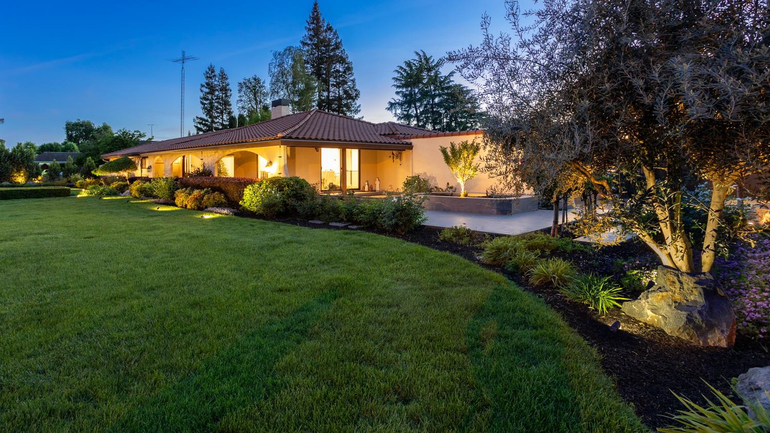 6619 Carver Rd, Modesto, CA 95356