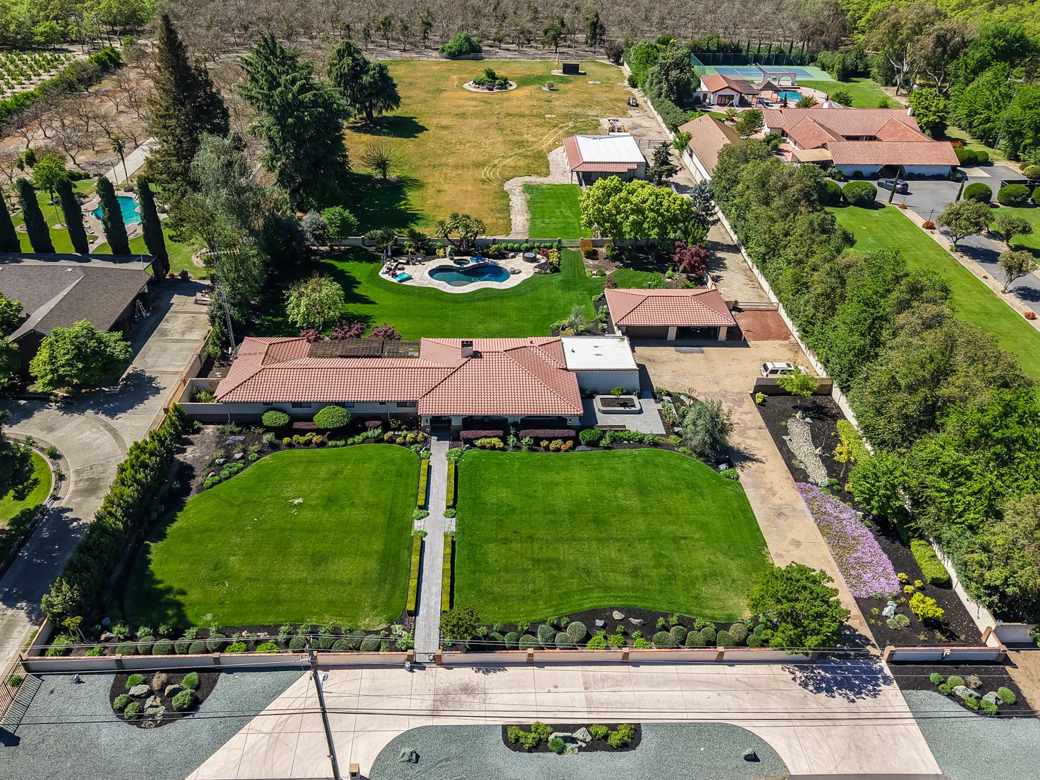 6619 Carver Rd, Modesto, CA 95356