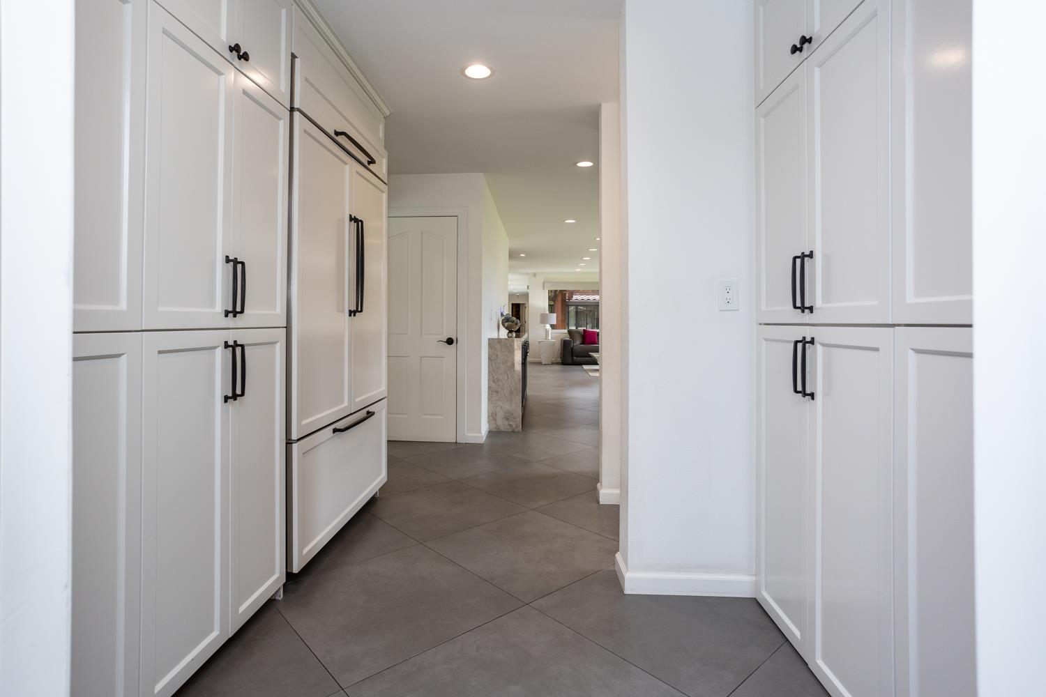 6619 Carver Rd, Modesto, CA 95356