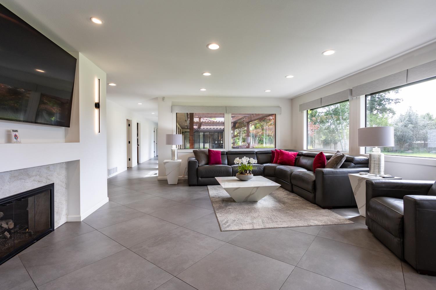 6619 Carver Rd, Modesto, CA 95356