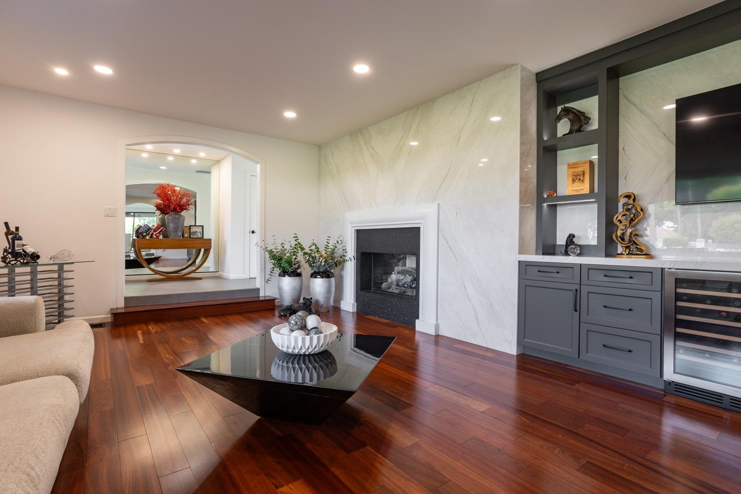 6619 Carver Rd, Modesto, CA 95356