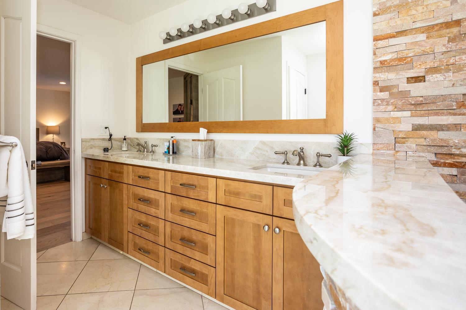 6619 Carver Rd, Modesto, CA 95356