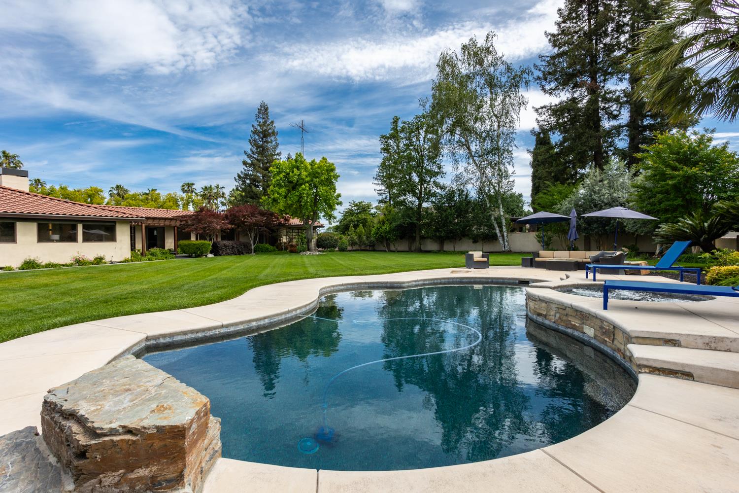 6619 Carver Rd, Modesto, CA 95356