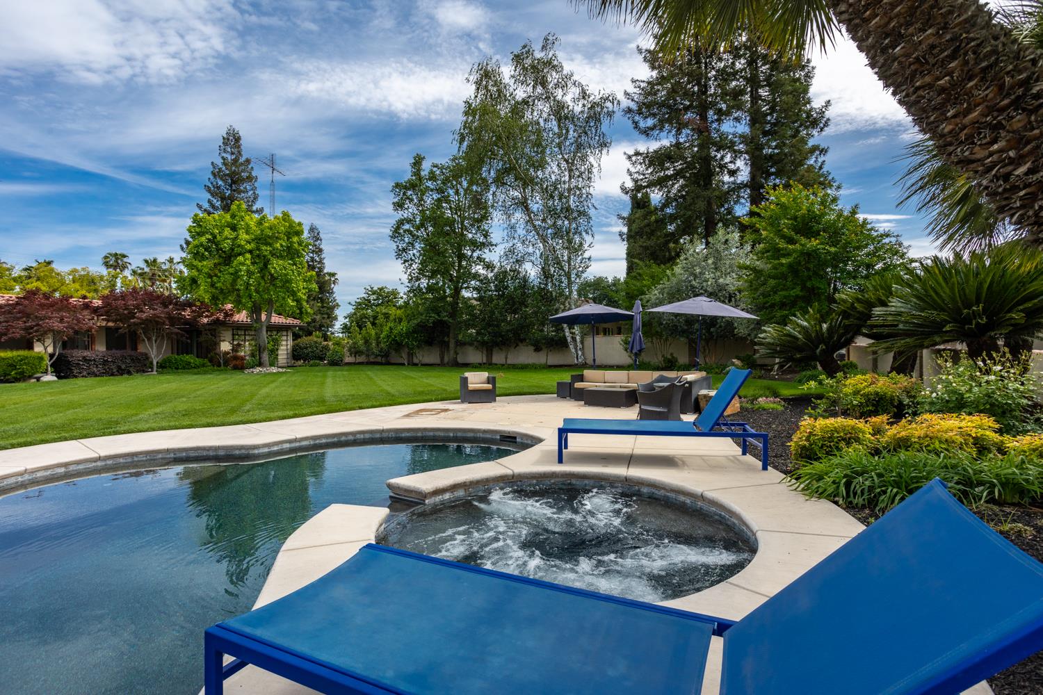 6619 Carver Rd, Modesto, CA 95356