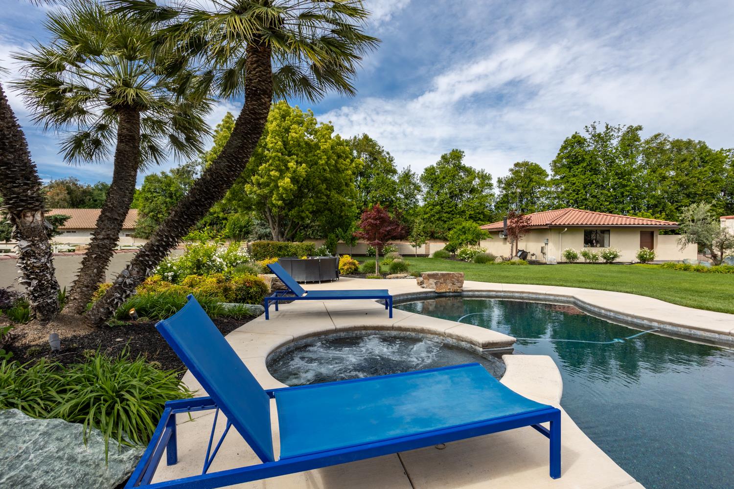 6619 Carver Rd, Modesto, CA 95356