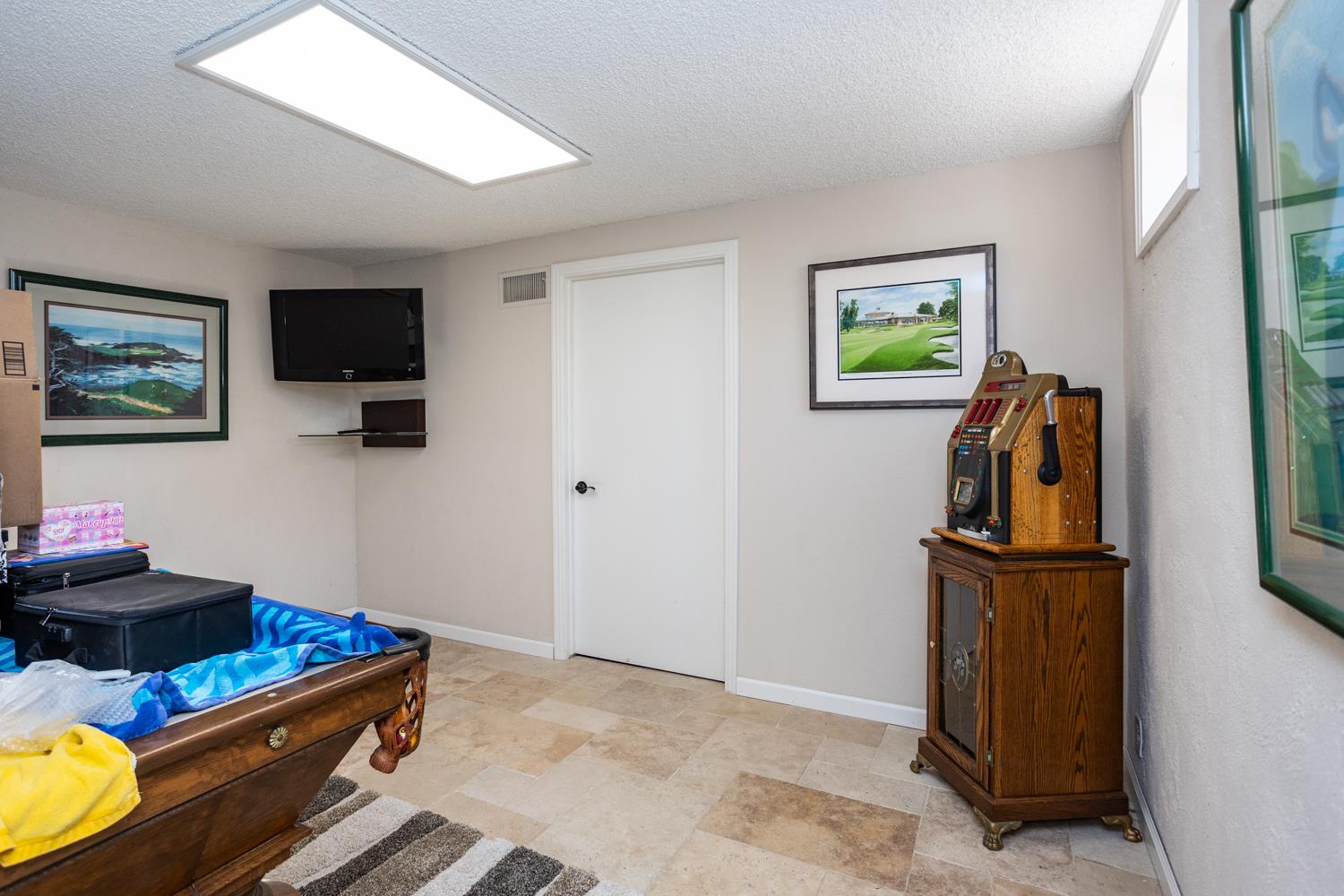 6619 Carver Rd, Modesto, CA 95356