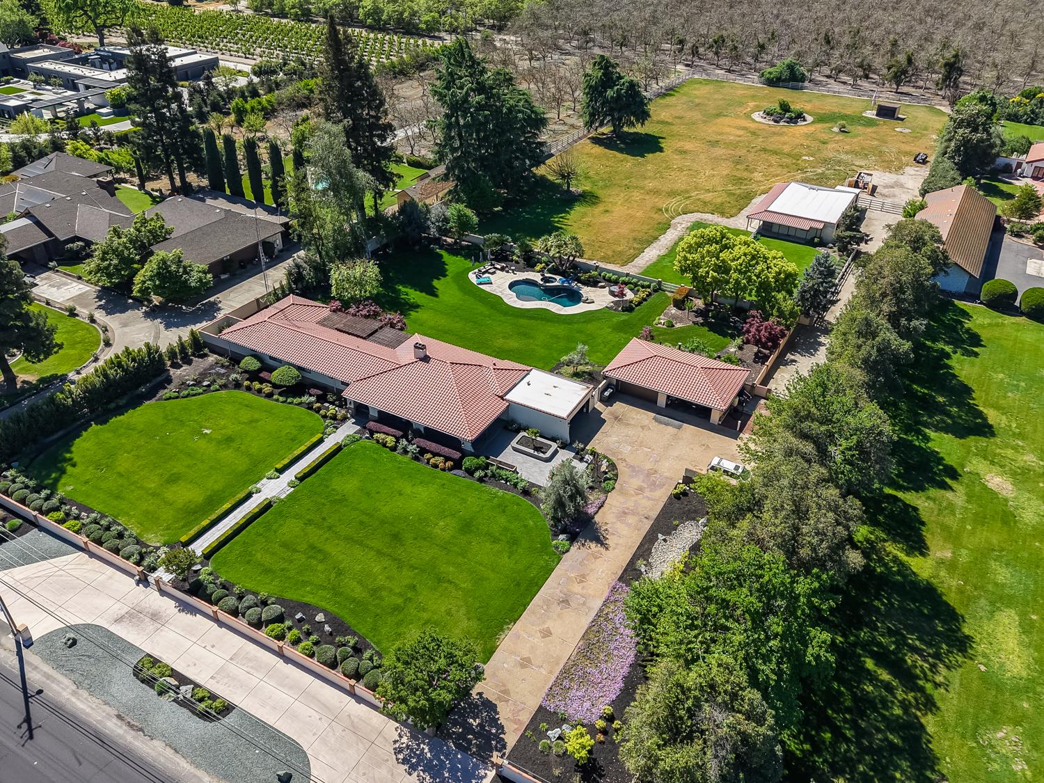 6619 Carver Rd, Modesto, CA 95356