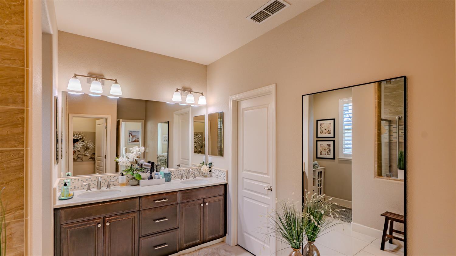 2848 Westport Cir, Oakdale, CA 95361