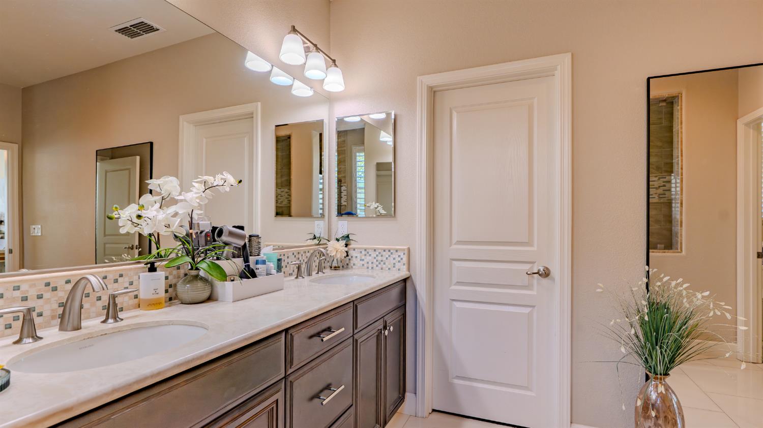 2848 Westport Cir, Oakdale, CA 95361