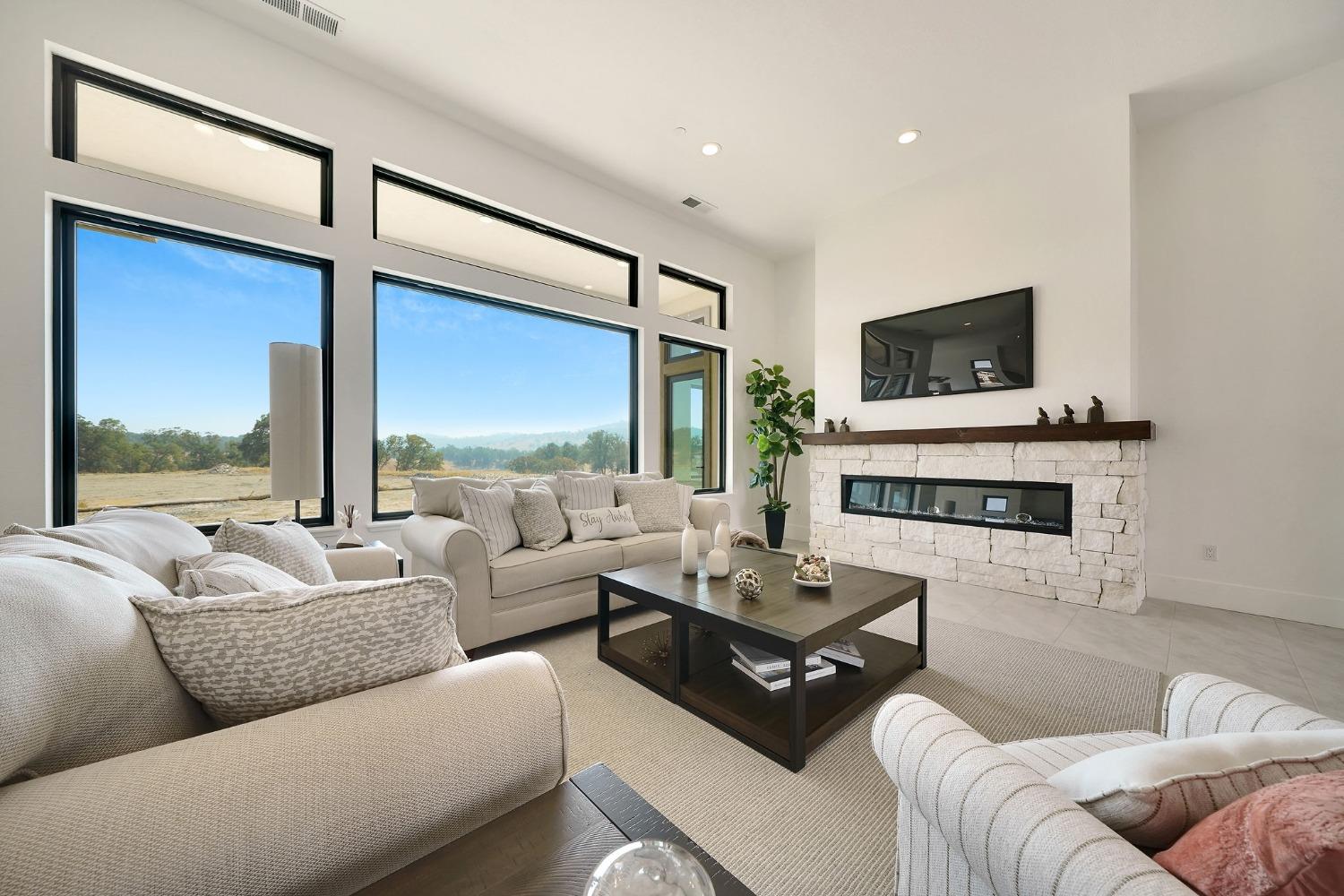 222 Quail Creek Ln, Copperopolis, CA 95228