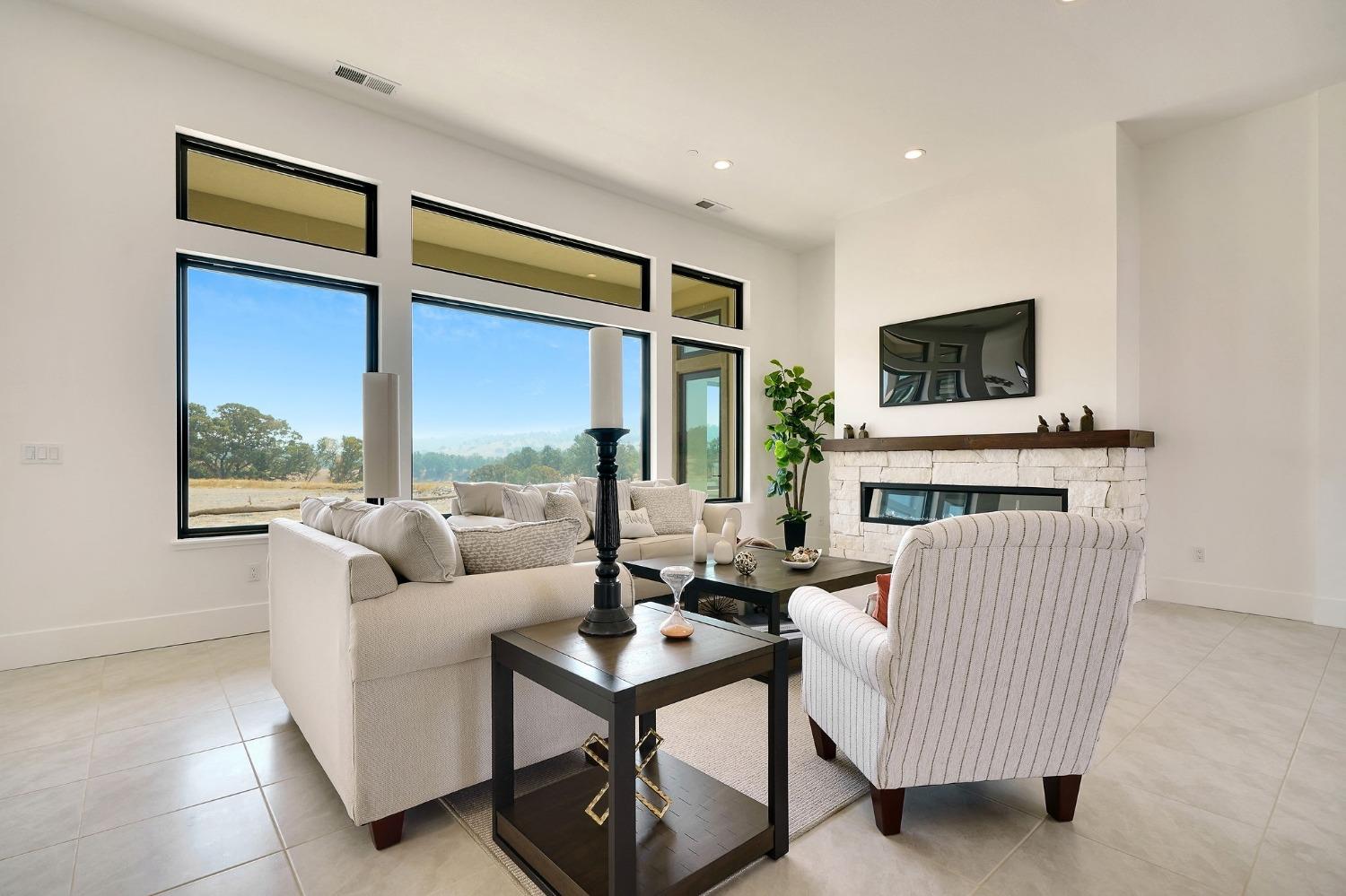 222 Quail Creek Ln, Copperopolis, CA 95228