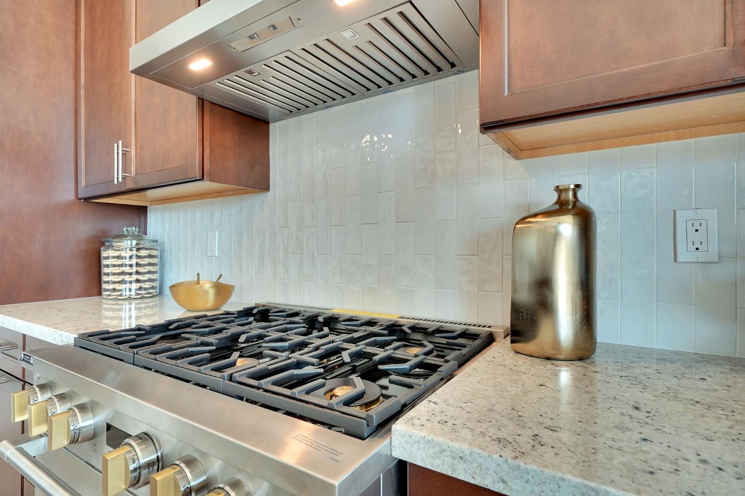 222 Quail Creek Ln, Copperopolis, CA 95228