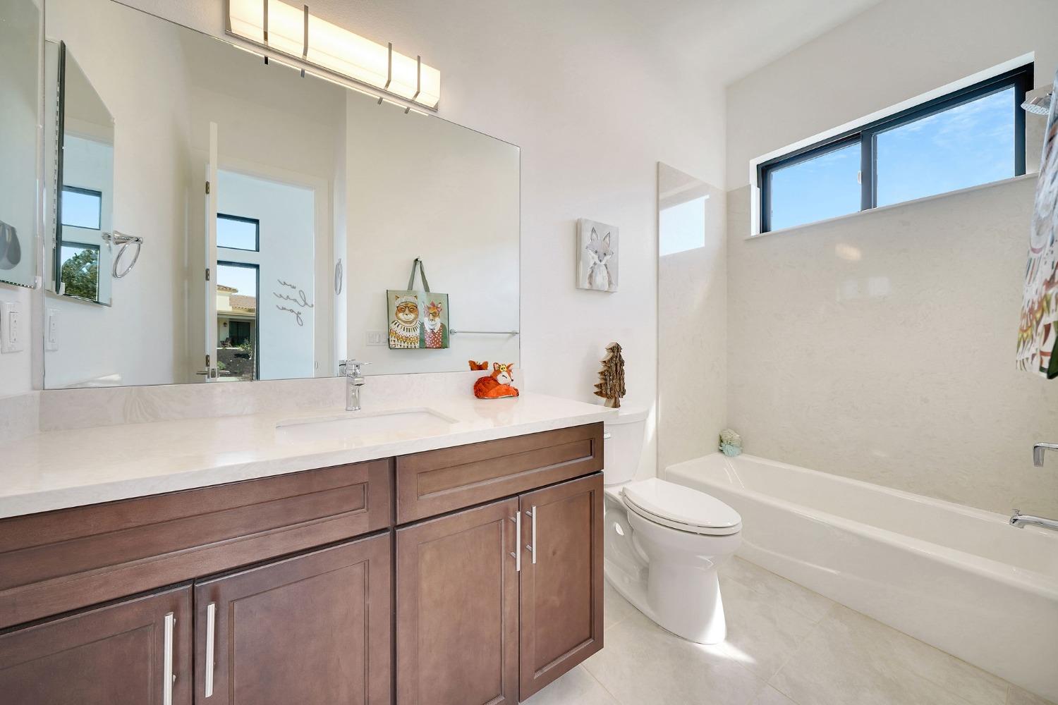 222 Quail Creek Ln, Copperopolis, CA 95228