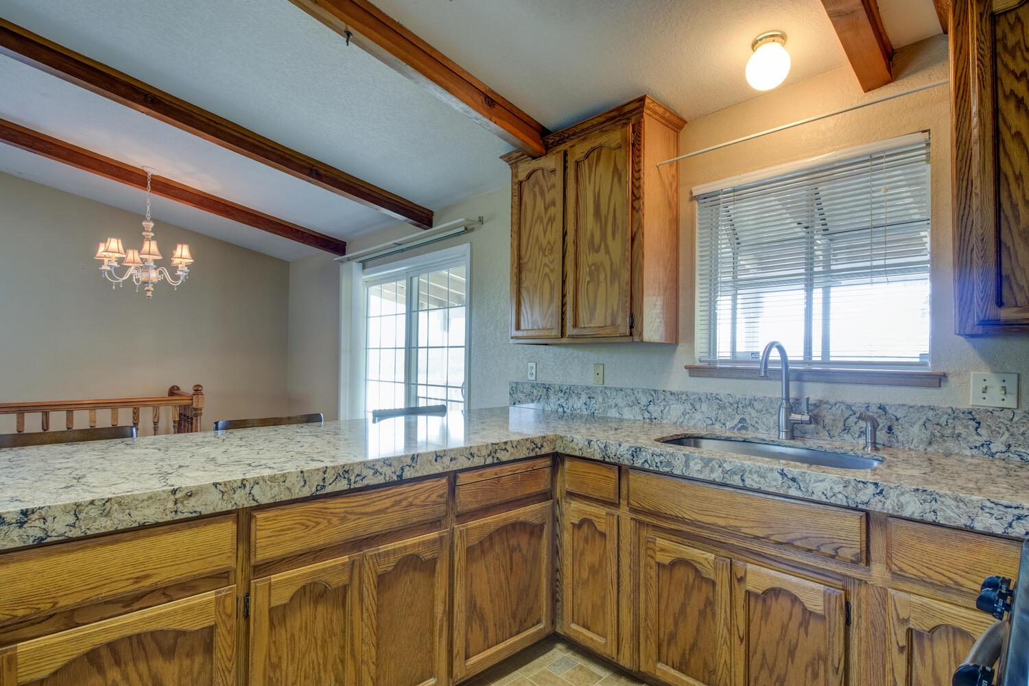 9564 Coronado Dr, La Grange, CA 95329