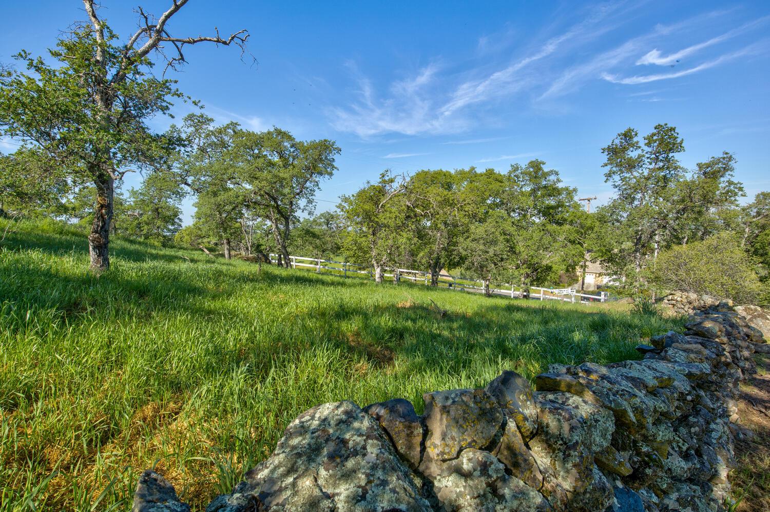 9564 Coronado Dr, La Grange, CA 95329