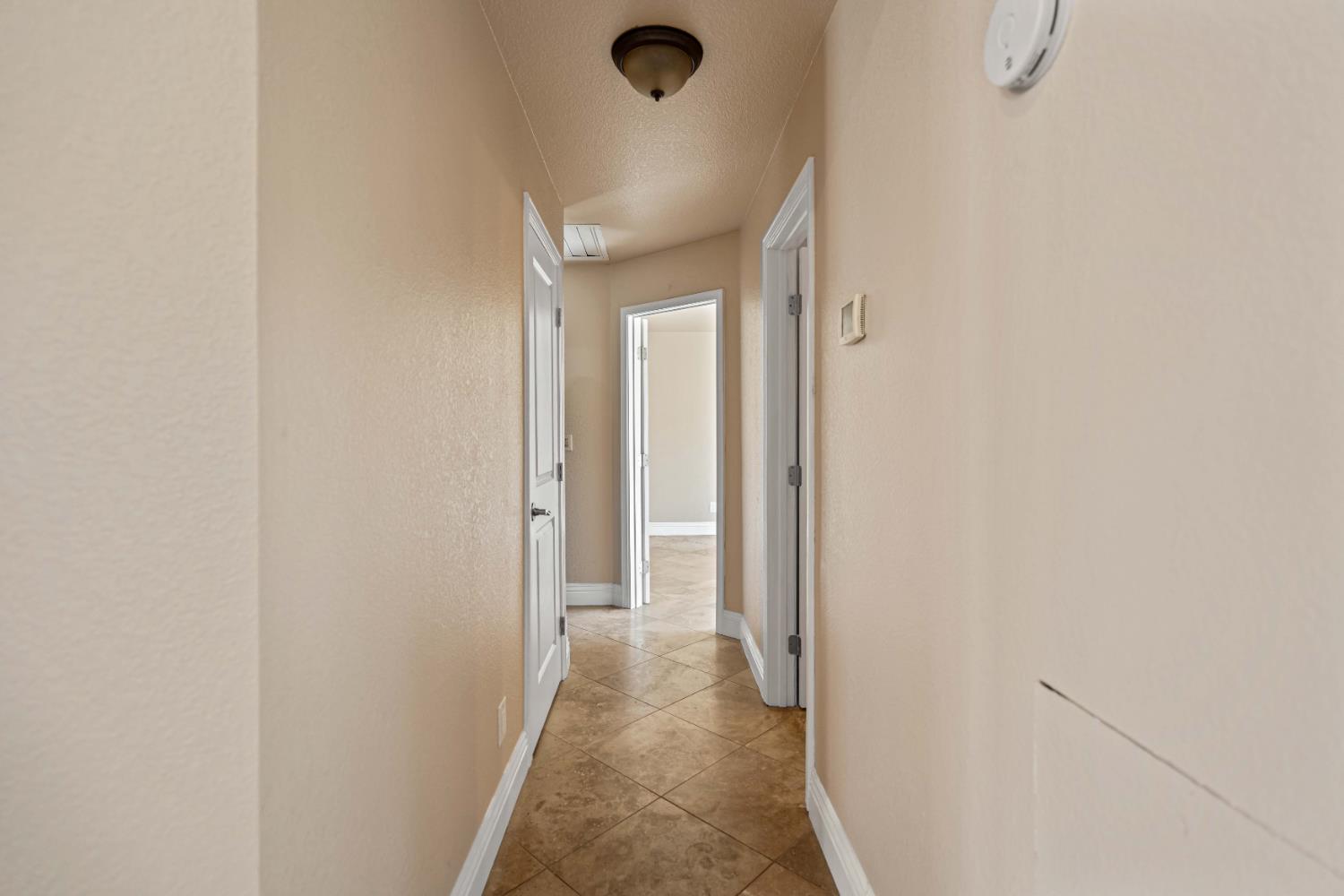 1916 Central Park Way, Modesto, CA 95351