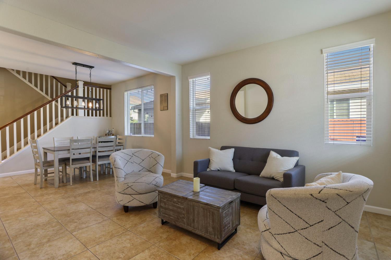 1047 Lindo Ct, Manteca, CA 95337