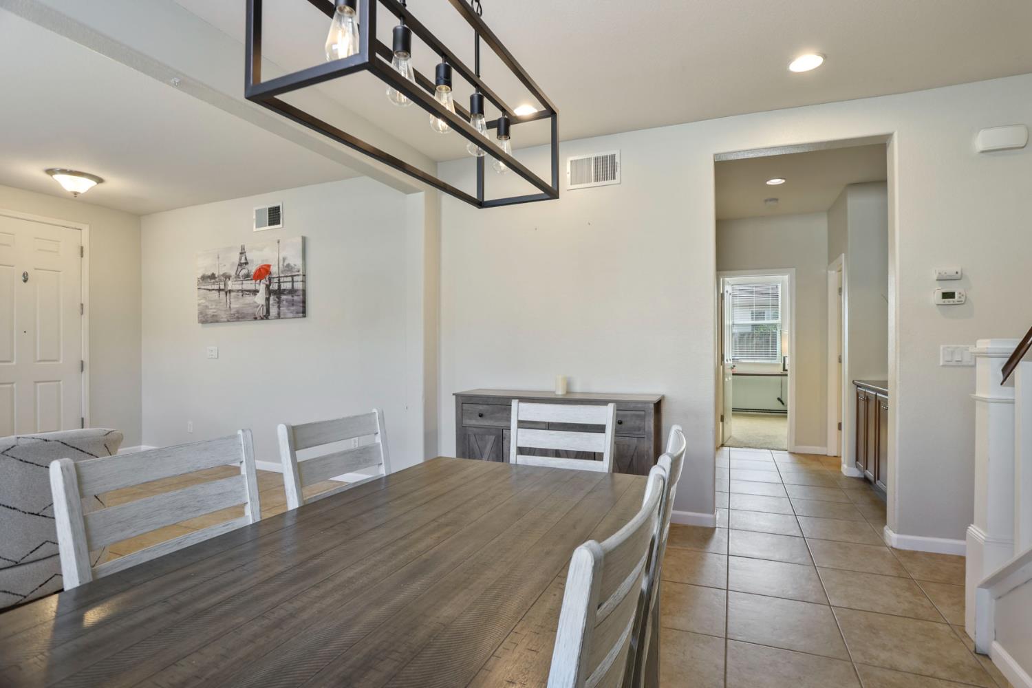 1047 Lindo Ct, Manteca, CA 95337