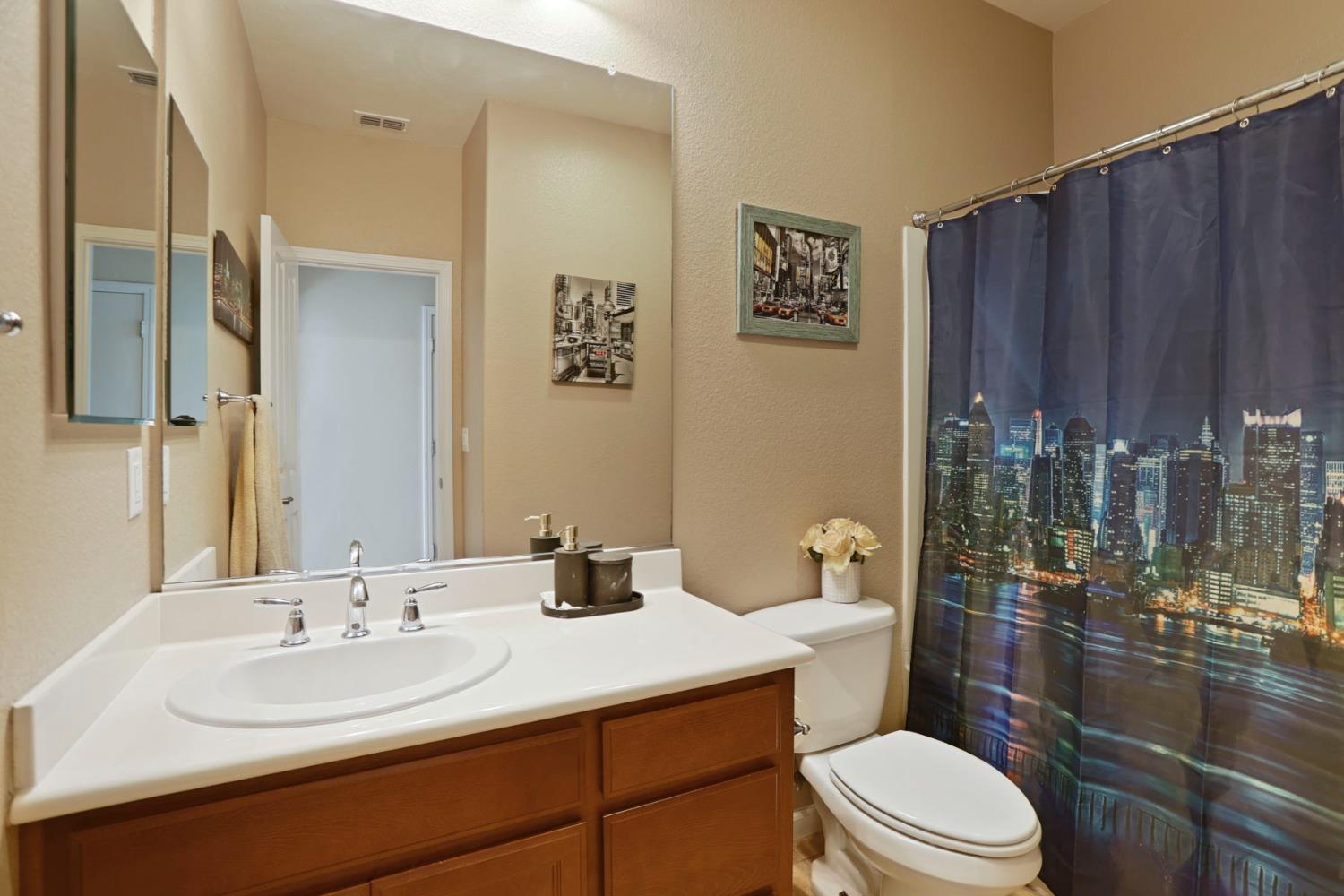 1047 Lindo Ct, Manteca, CA 95337