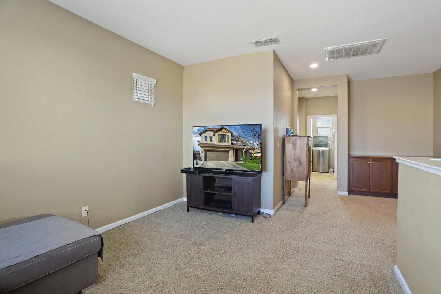 1047 Lindo Ct, Manteca, CA 95337