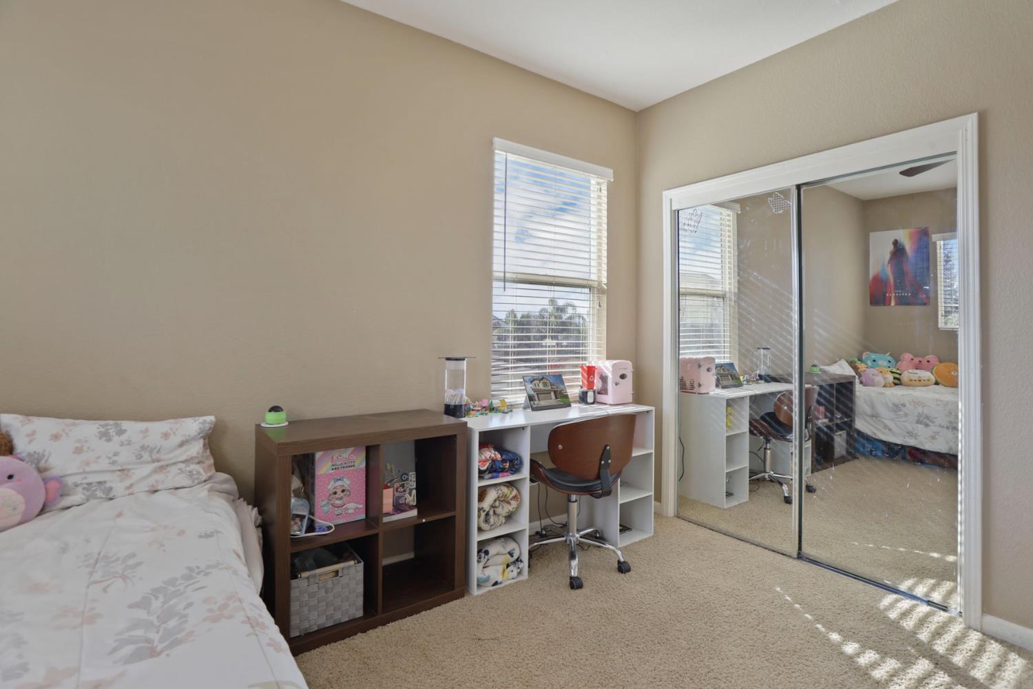 1047 Lindo Ct, Manteca, CA 95337