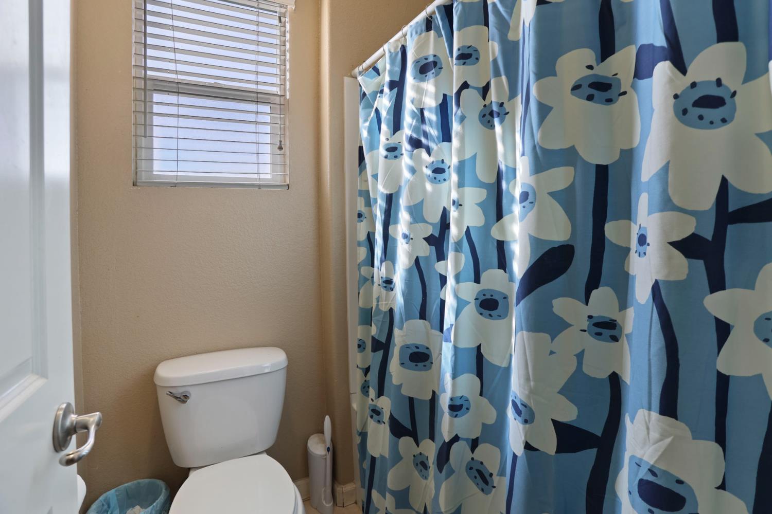 1047 Lindo Ct, Manteca, CA 95337