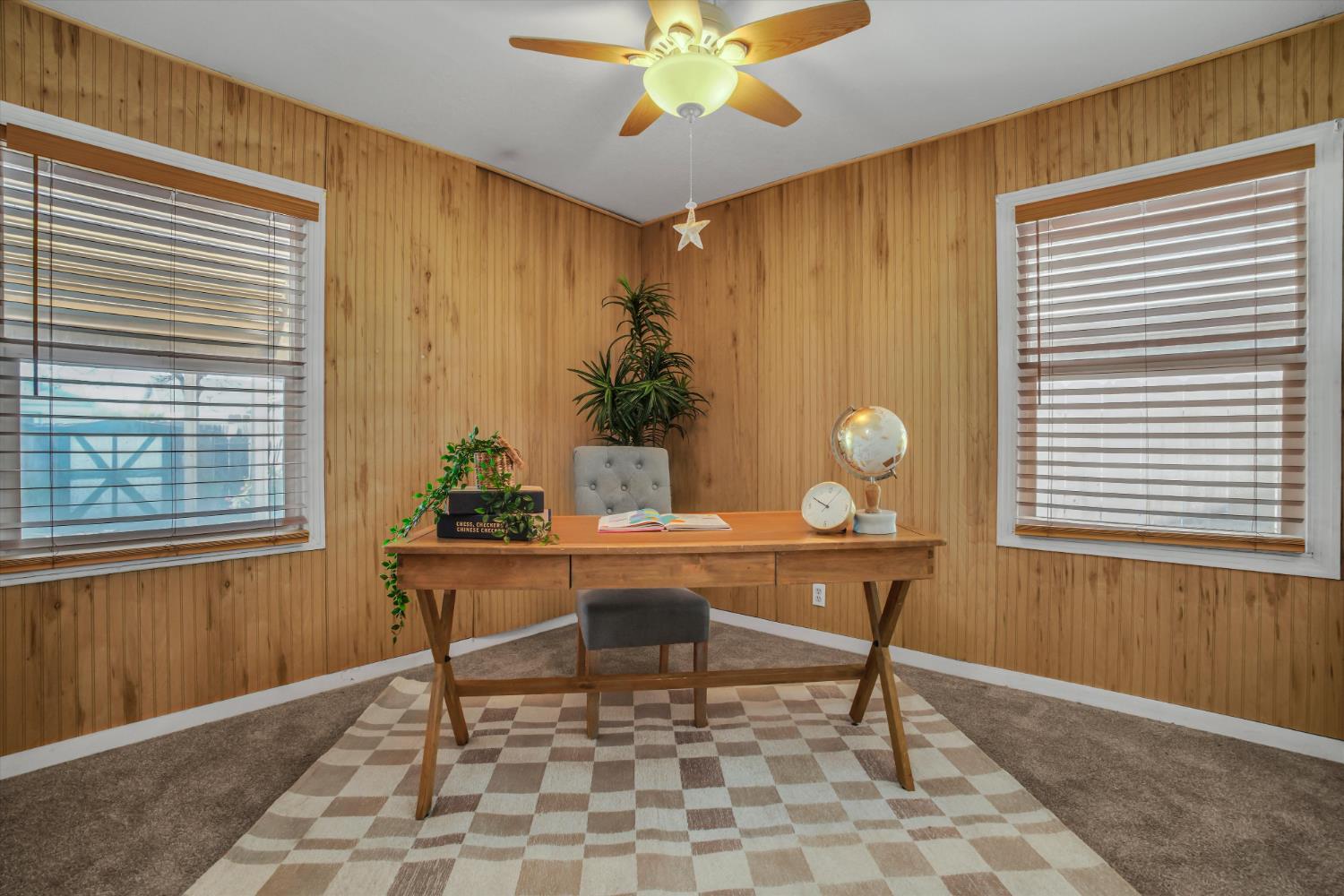 628 E North St, Manteca, CA 95336