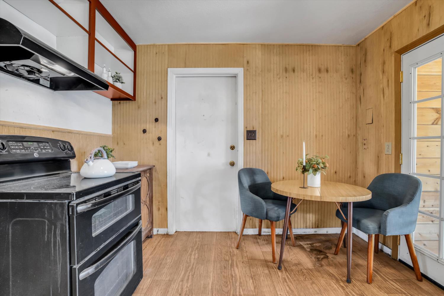 628 E North St, Manteca, CA 95336