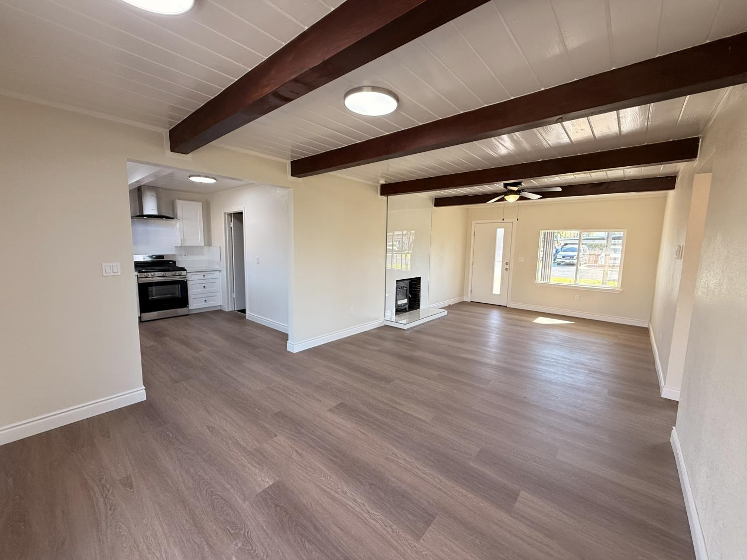 1633 Kazmir Ct, Modesto, CA 95351