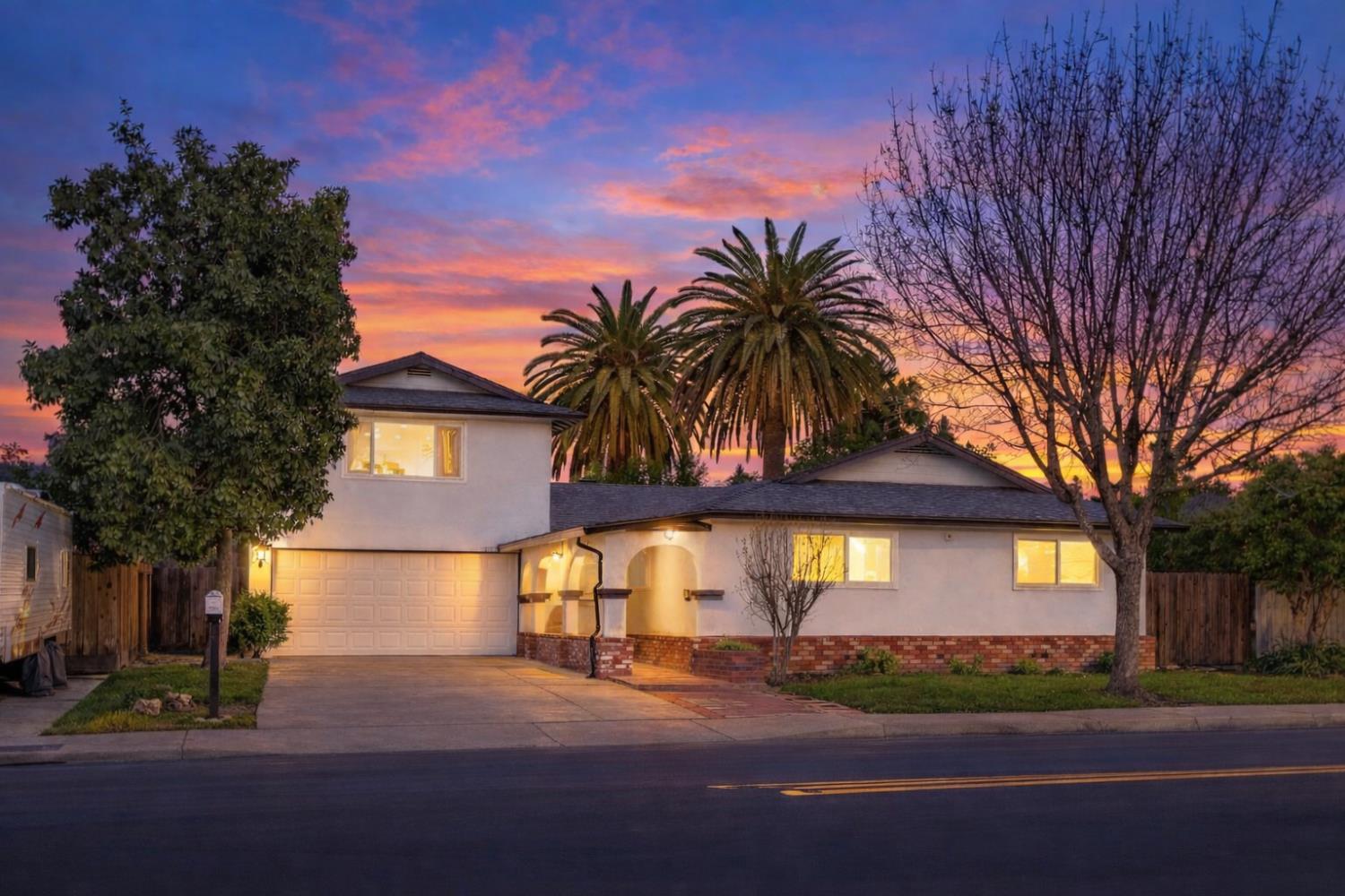 1220 Sonoma Ave, Modesto, CA 95355