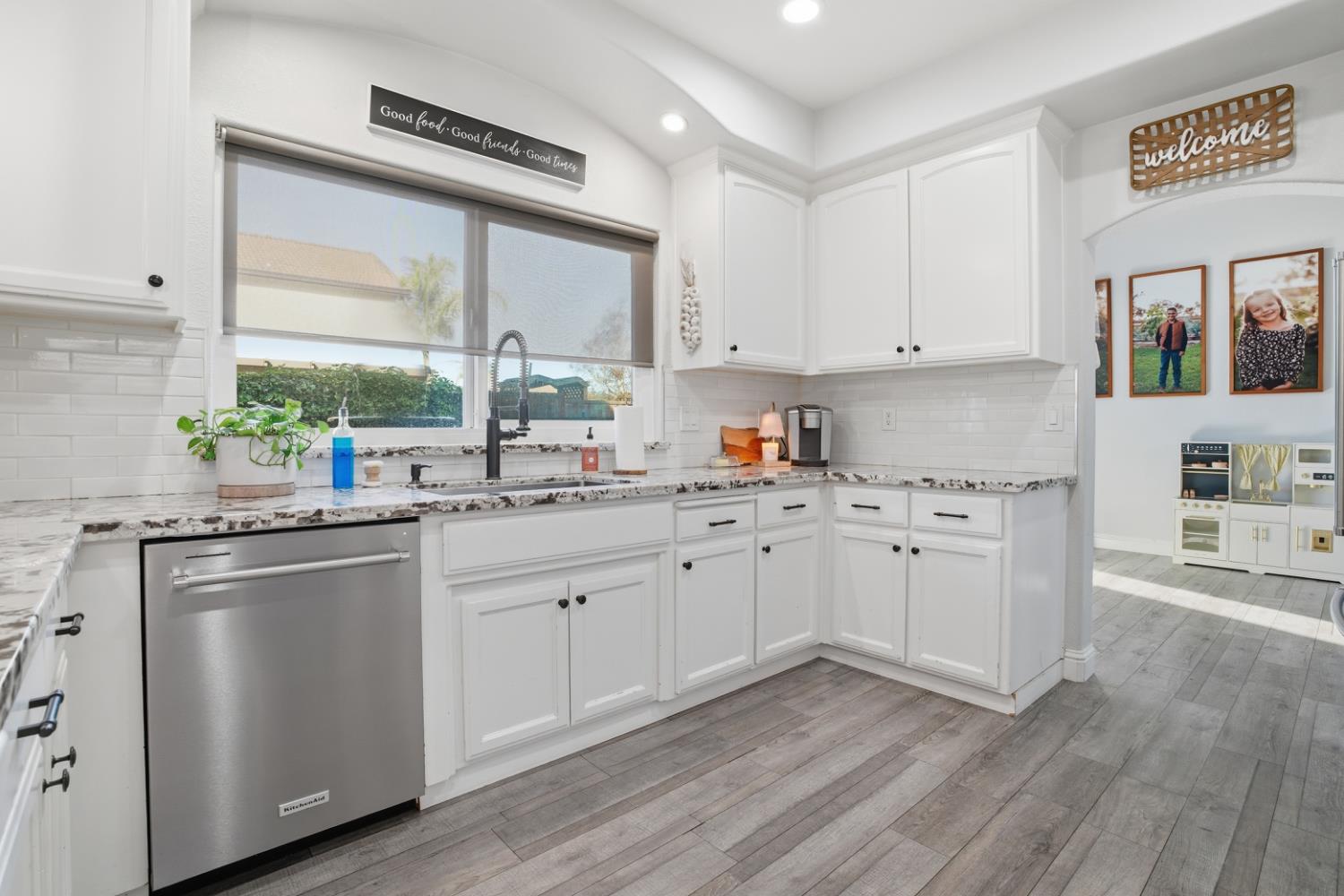 1181 Azalea St, Ripon, CA 95366