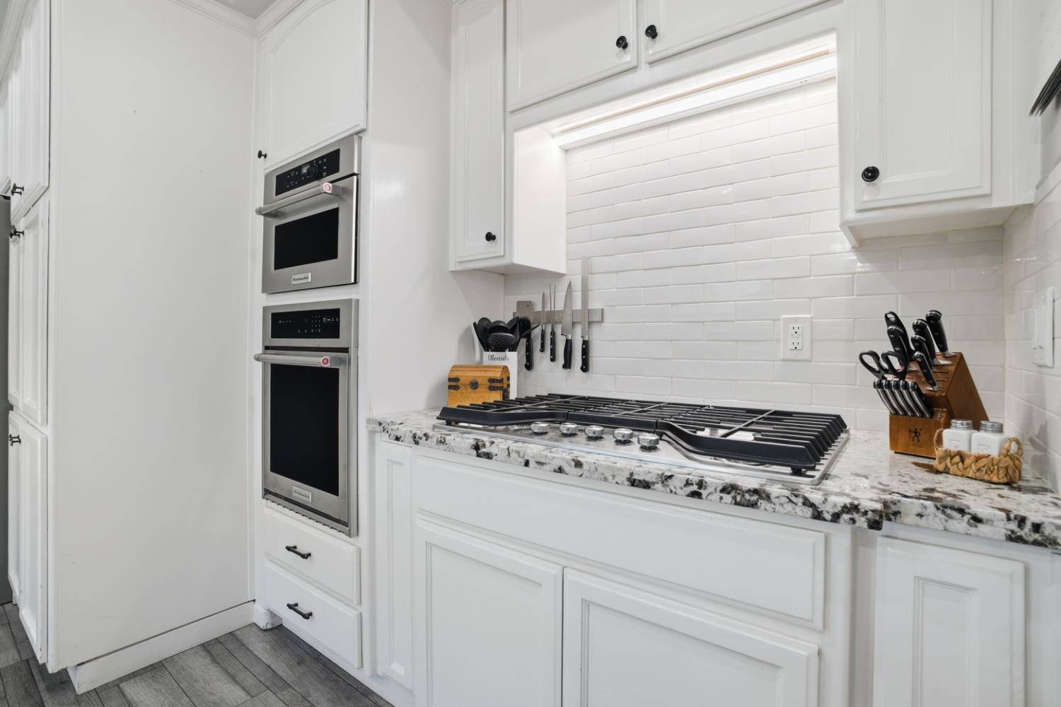 1181 Azalea St, Ripon, CA 95366