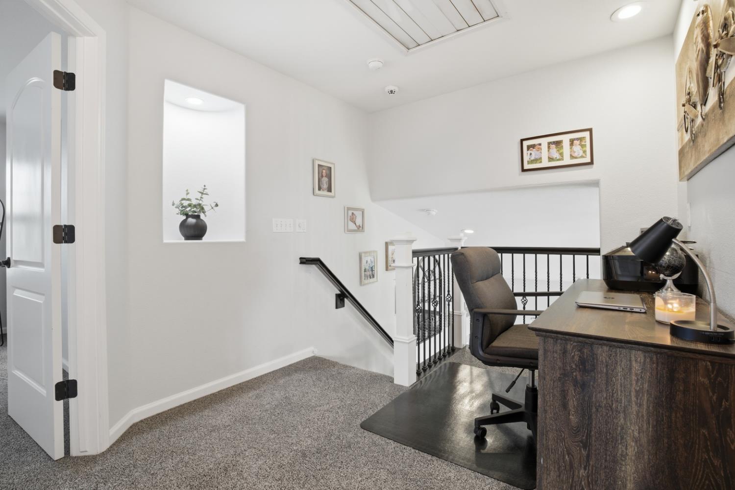 1181 Azalea St, Ripon, CA 95366