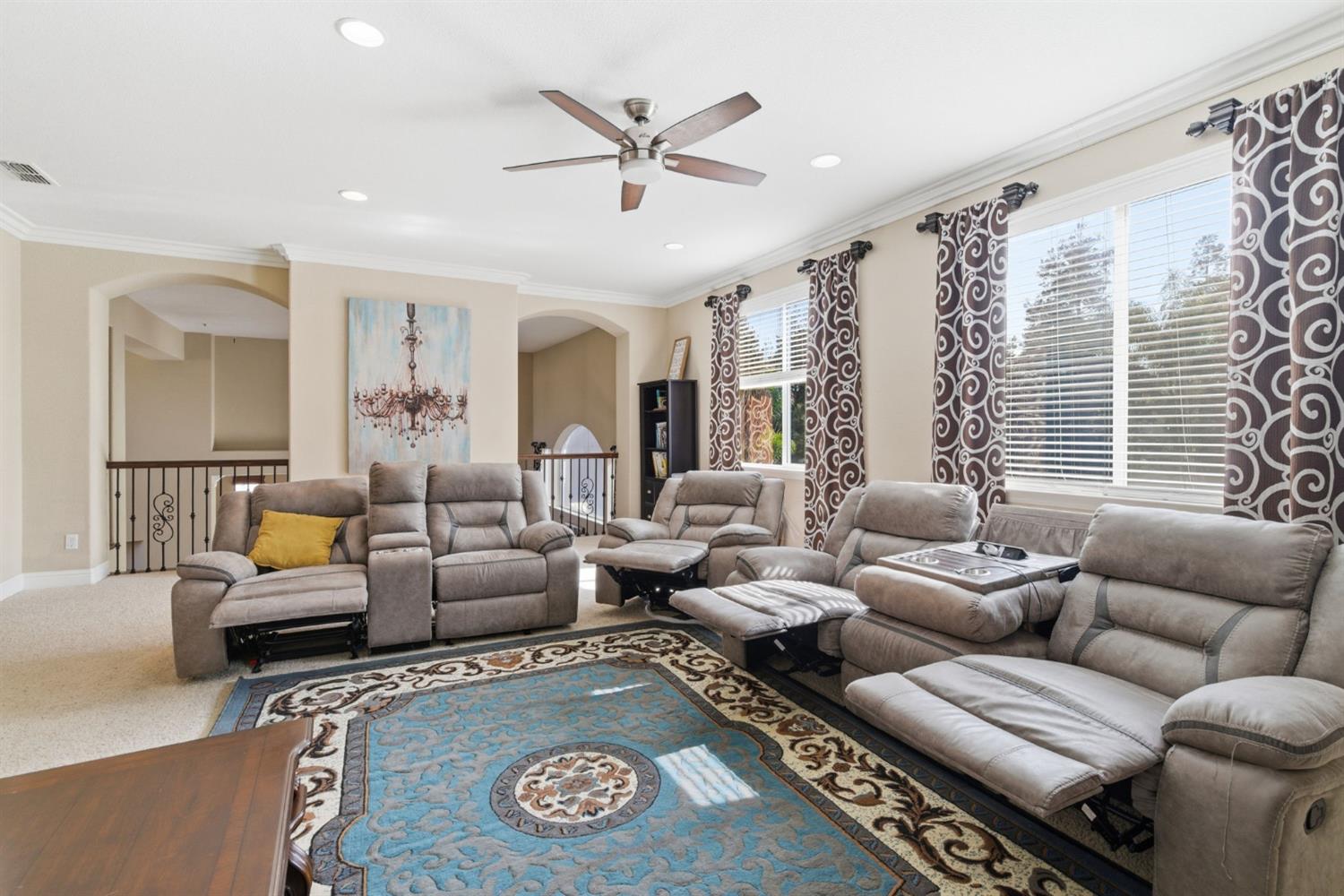 848 W Santos Ave, Ripon, CA 95366