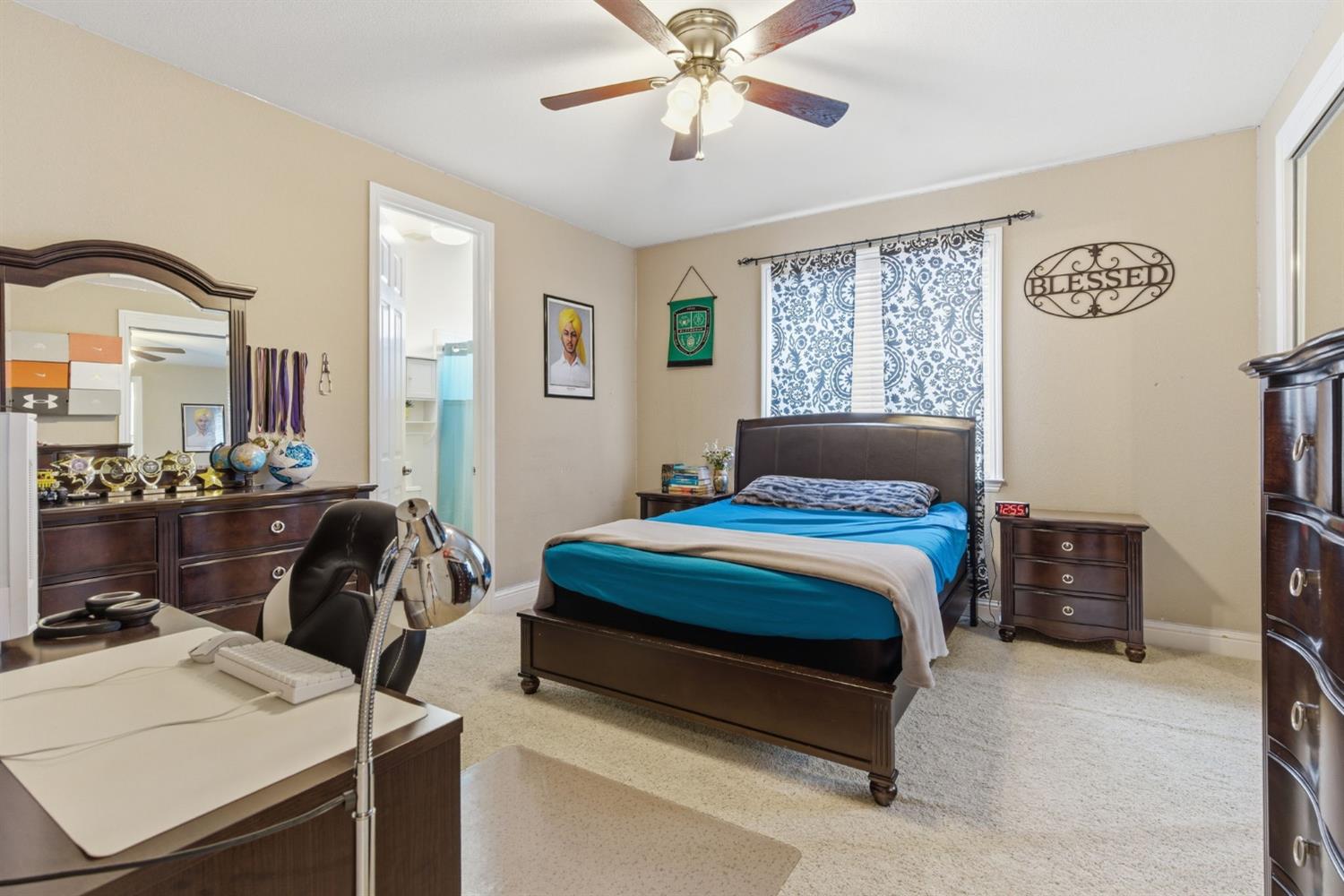 848 W Santos Ave, Ripon, CA 95366