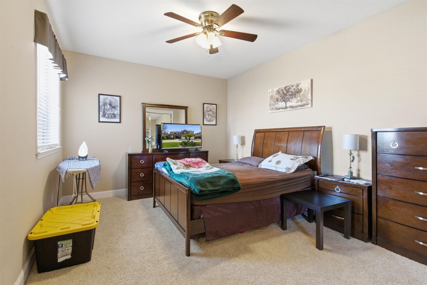 848 W Santos Ave, Ripon, CA 95366