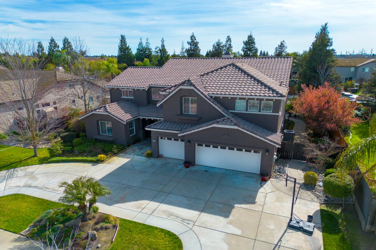 848 W Santos Ave, Ripon, CA 95366