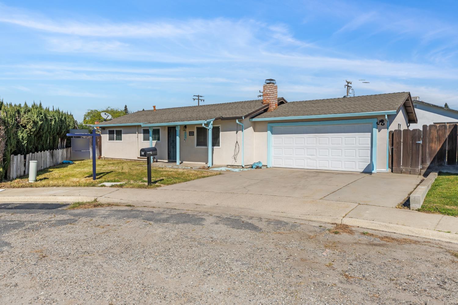 533 Linda Ct, Oakdale, CA 95361