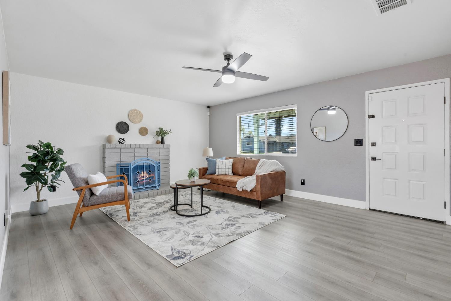 533 Linda Ct, Oakdale, CA 95361