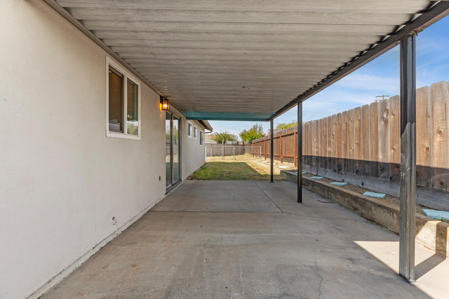 533 Linda Ct, Oakdale, CA 95361