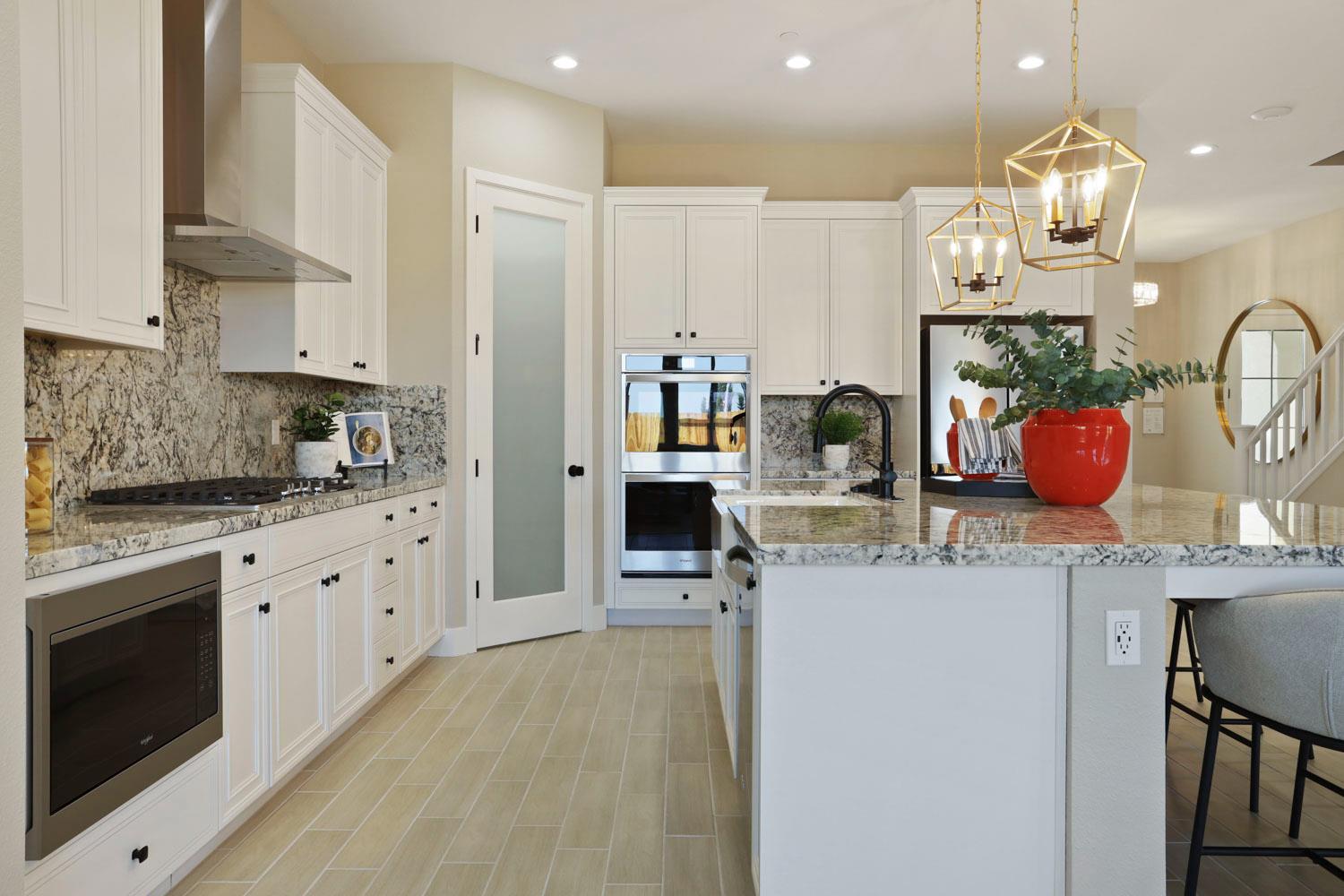 2290 Dilip Dr, Manteca, CA 95337