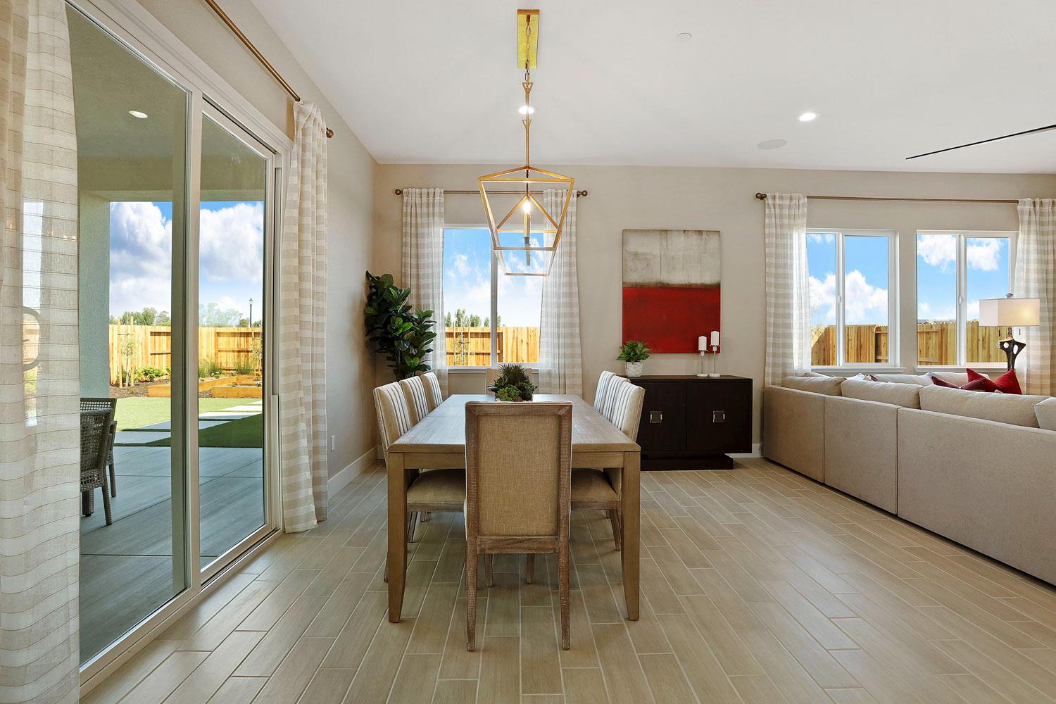 2290 Dilip Dr, Manteca, CA 95337