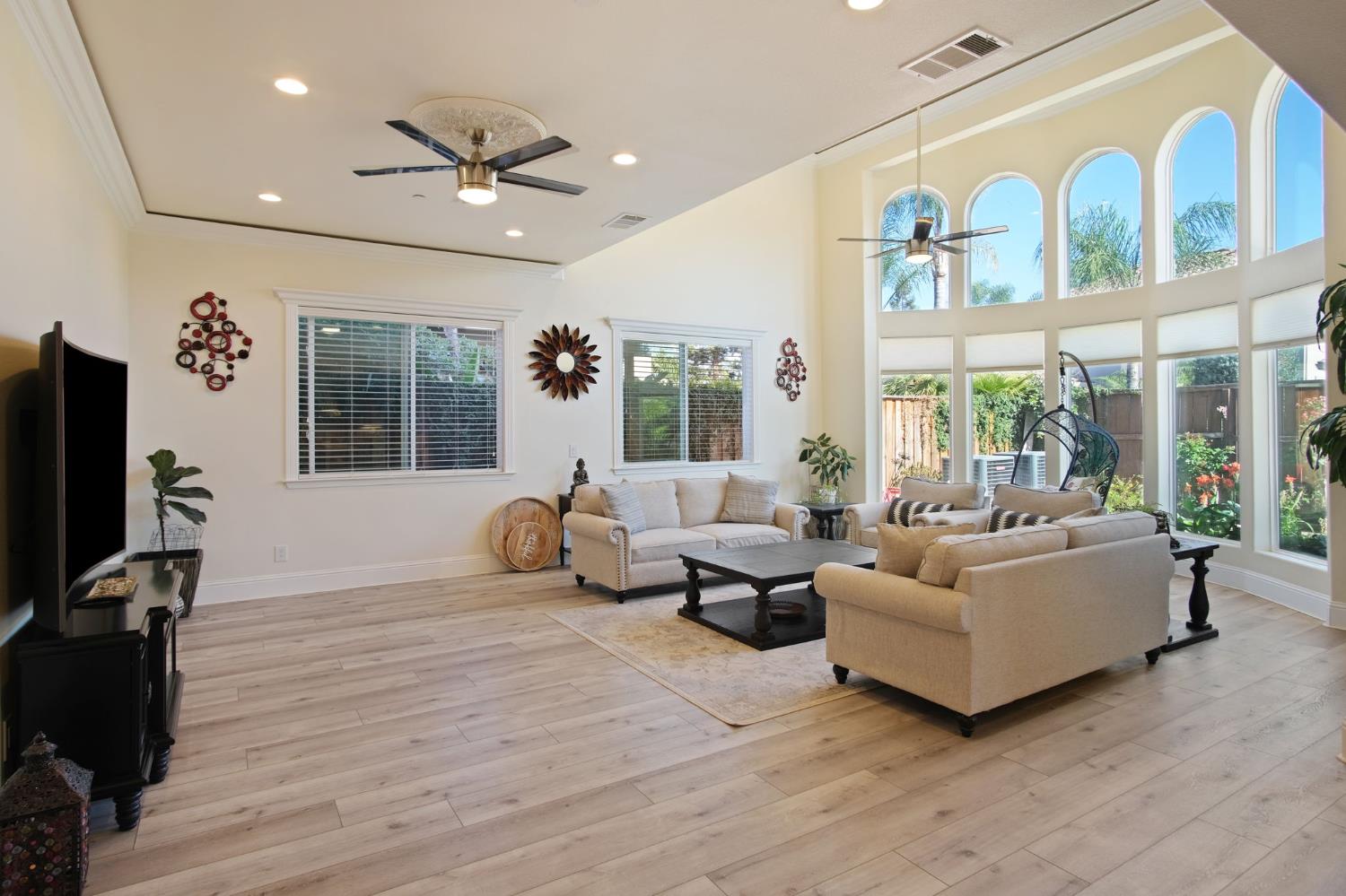 3205 Hillglen Ave, Modesto, CA 95355