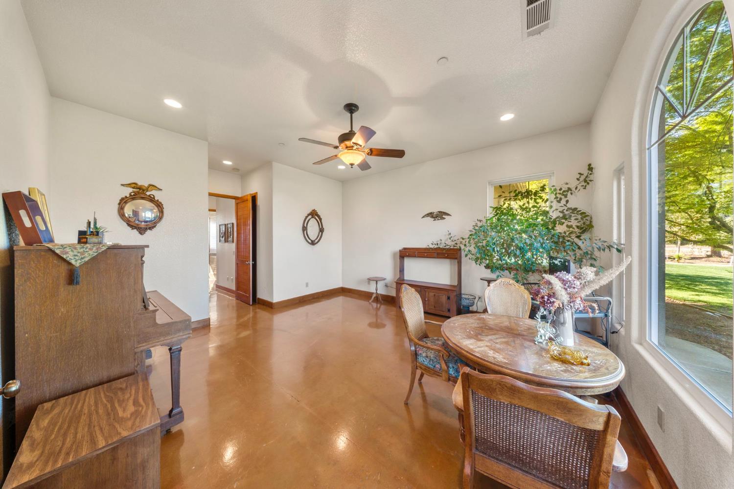 7484 Dusty Ln, Modesto, CA 95357