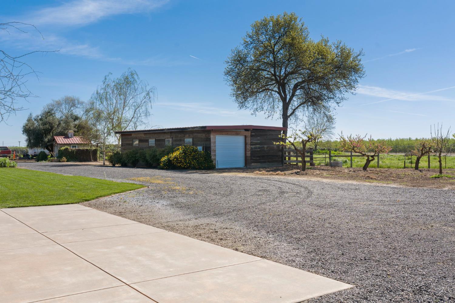 7484 Dusty Ln, Modesto, CA 95357